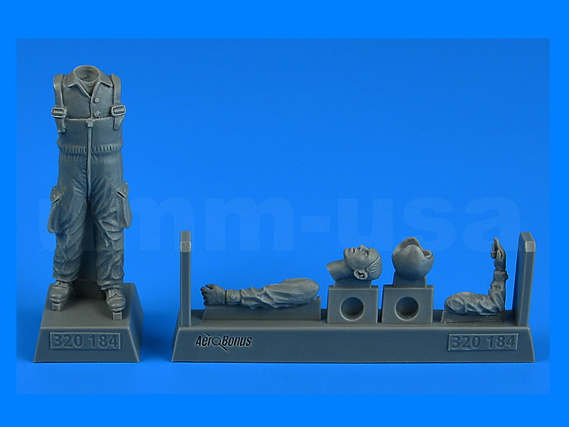 AB320184 Warsaw Pact Aircraft Mechanic C 1/32